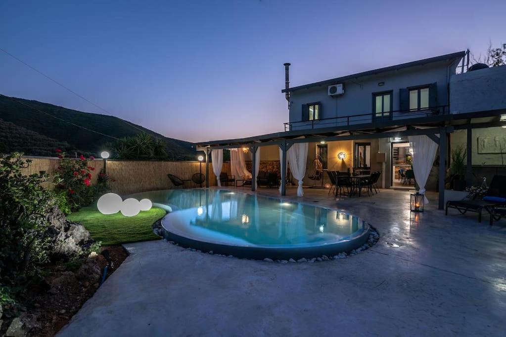 Casa Del Miele, Private Pool, Bbq, Mountain View. Villa Alikianos Dış mekan fotoğraf