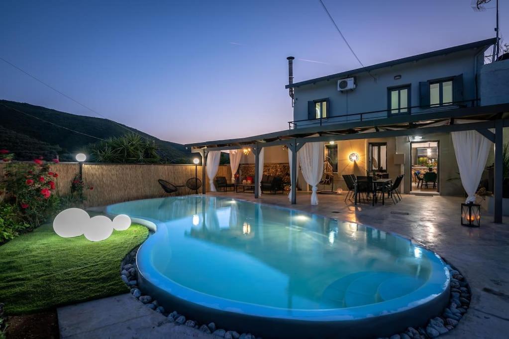 Casa Del Miele, Private Pool, Bbq, Mountain View. Villa Alikianos Dış mekan fotoğraf